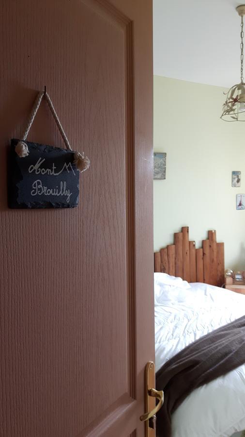 Spa Du Hameau De Bonnevay Marchampt ภายนอก รูปภาพ